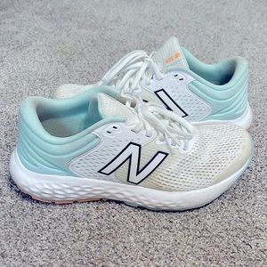 New Balance Size 8 Shoes